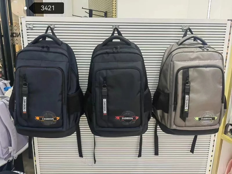 Practical Backpacks pro studentium